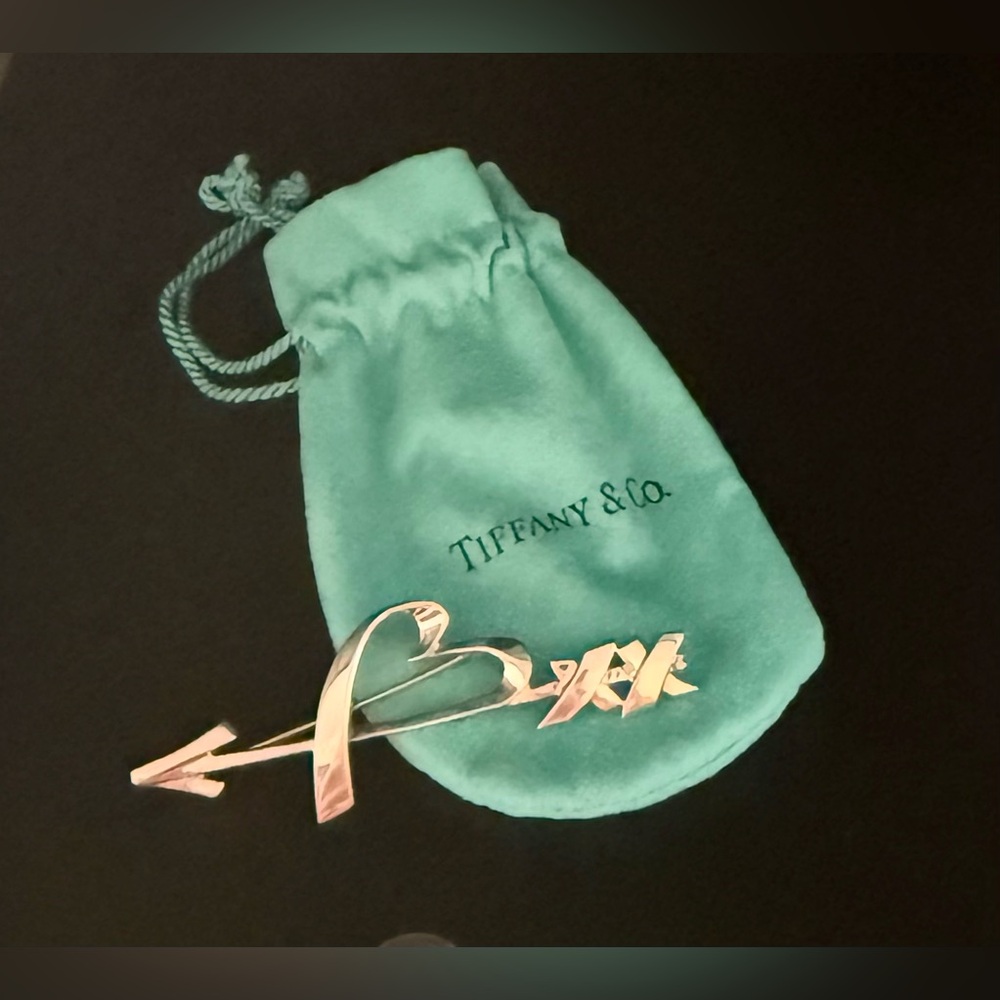 ❤️Authentic Tiffany&Co.Superb Sterling Silver brooch by Paloma Picasso.Romantic!
